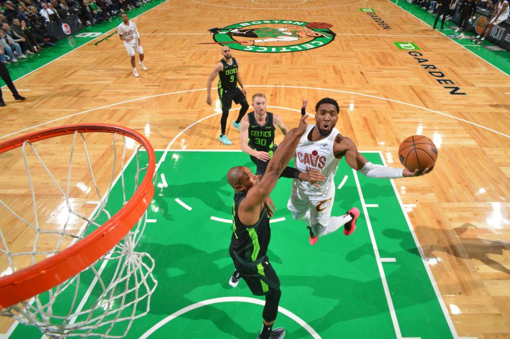 尤其是在篮 尤其是在篮