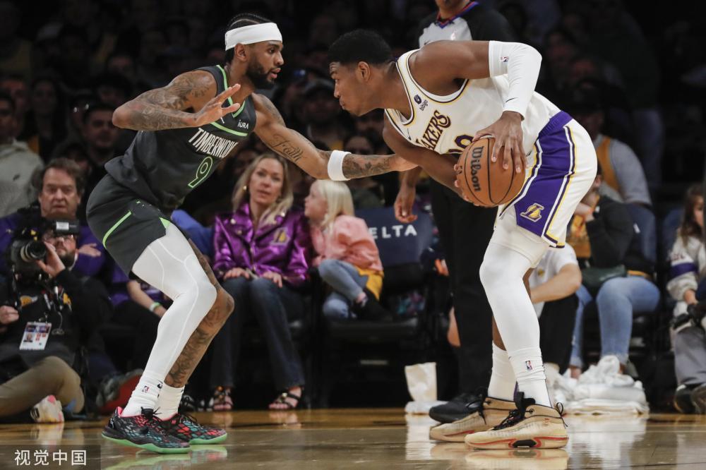 面对满场挥 面对满场挥