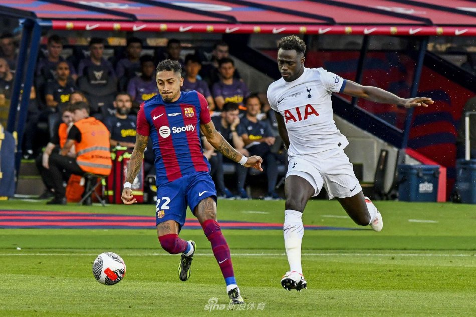 中场与后防 中场与后防