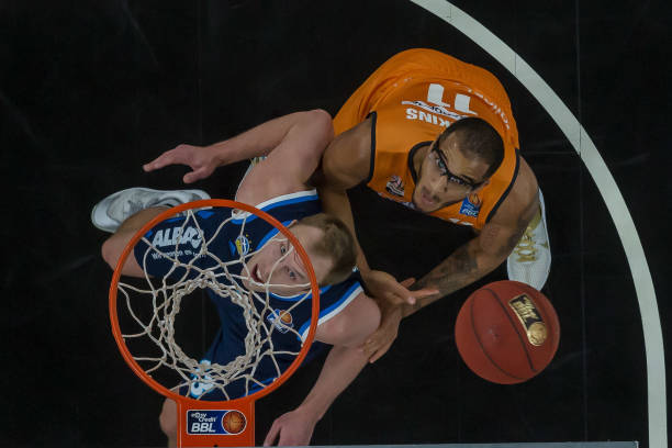 并不是持有 并不是持有